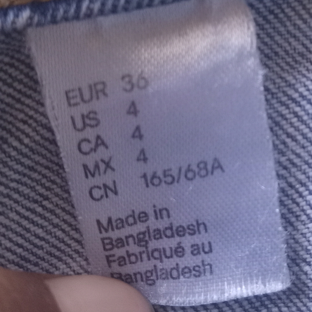 H&M High Rise Light Blue Jeans - Picture 8 of 9